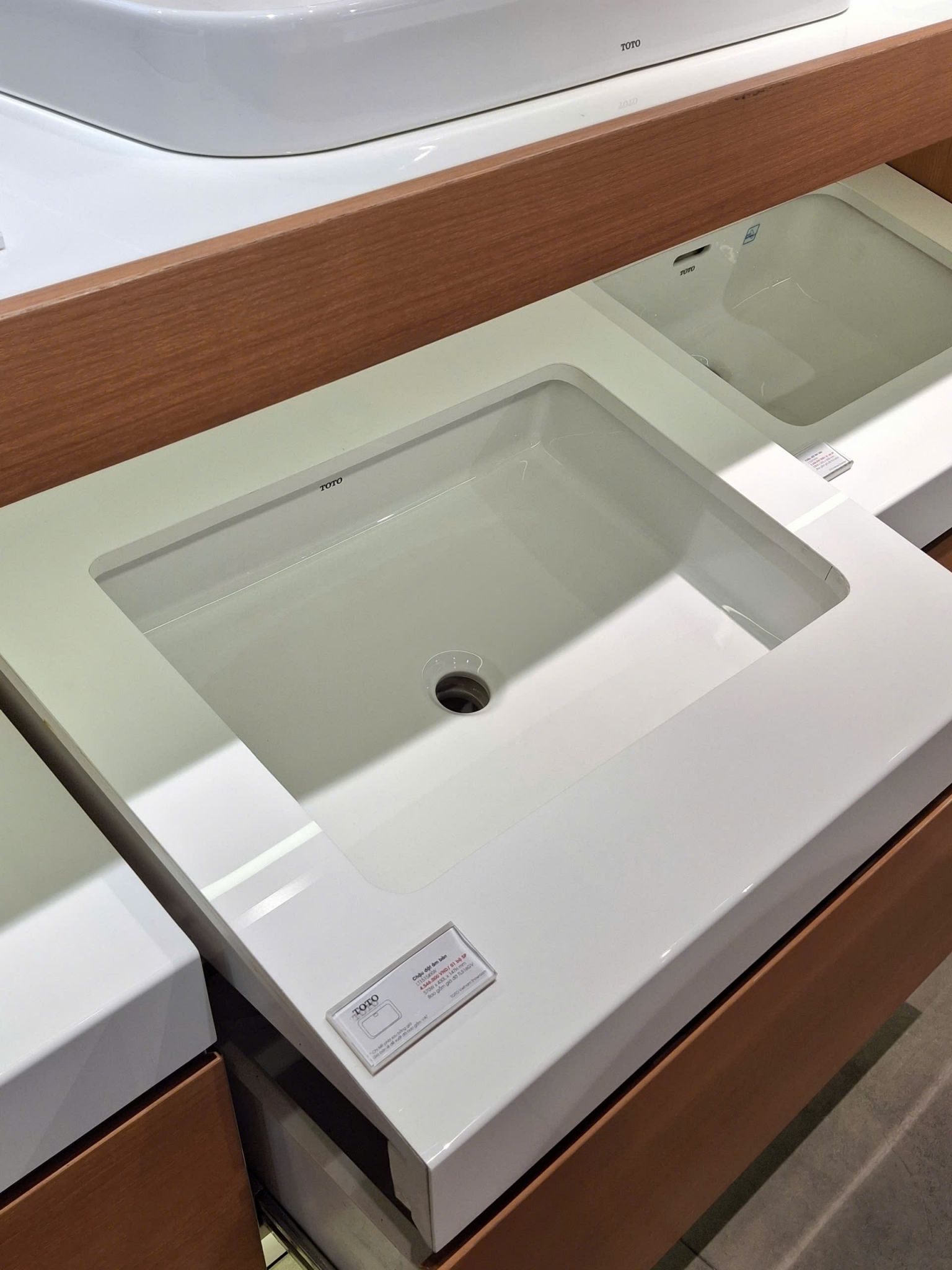 Chậu Lavabo TOTO LT1515 Âm Bàn