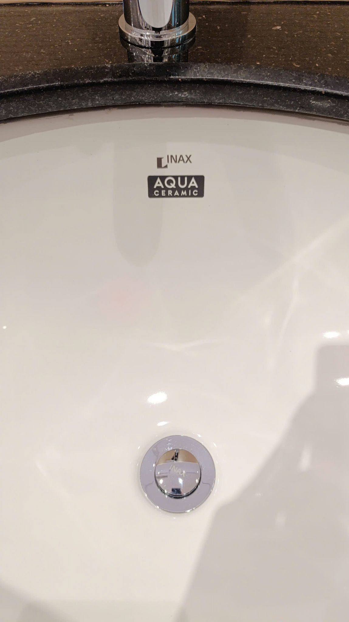 Chậu Rửa Lavabo Inax AL-2293V (AL2293V) Âm Bàn Aqua Ceramic