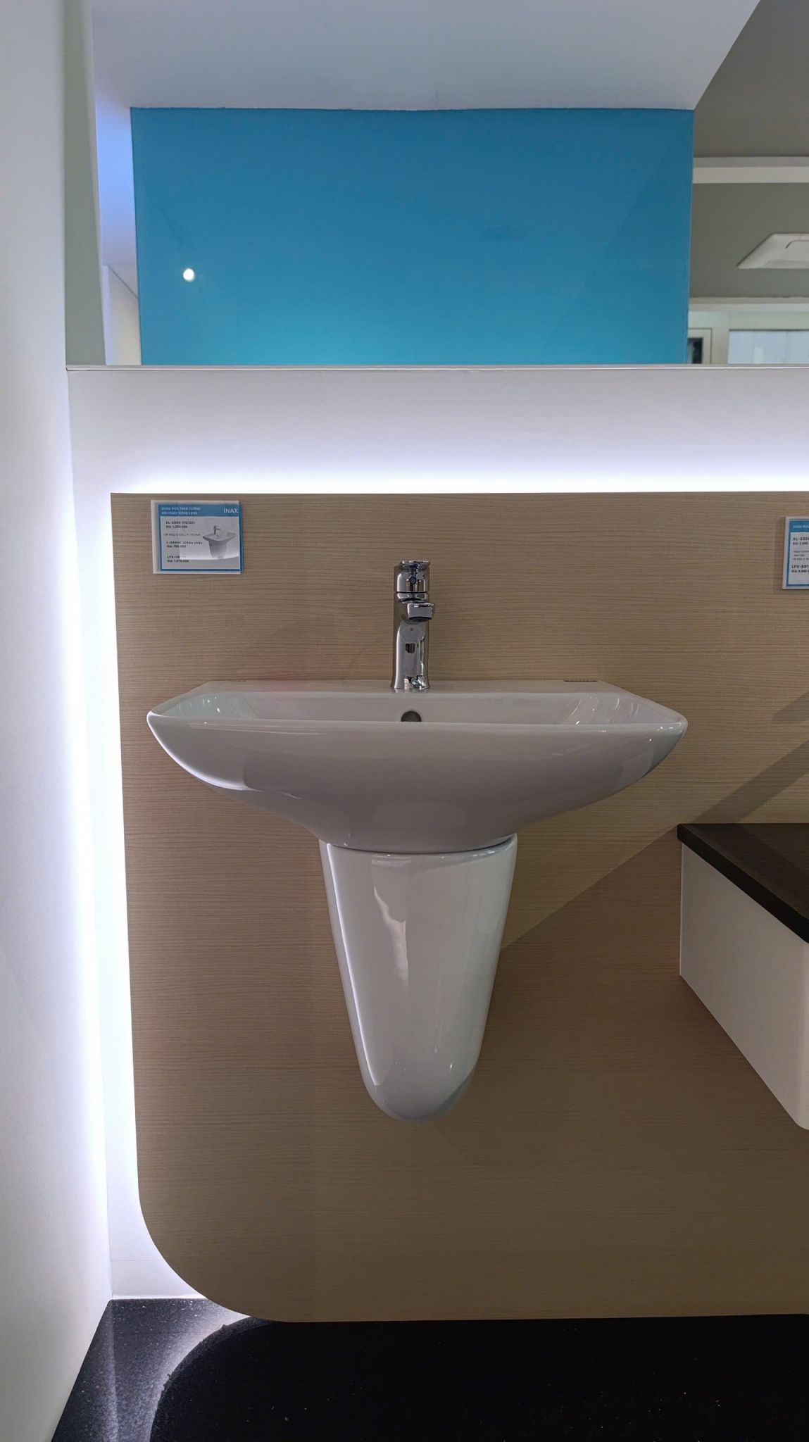 Chậu Rửa Lavabo Kèm Chân Chậu INAX  AL-289V+L-288VC Treo Tường Aqua Ceramic