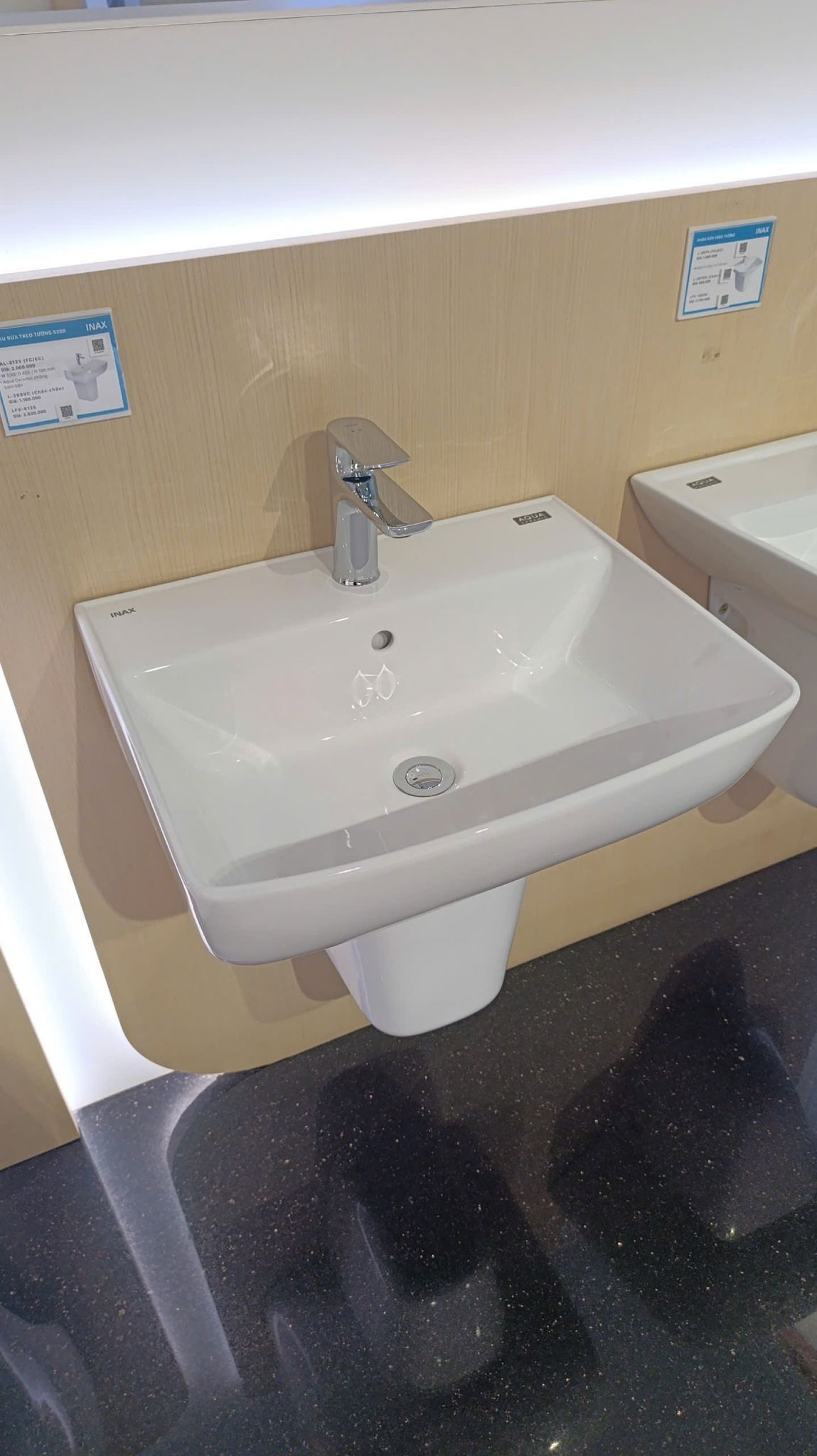 Lavabo Inax Treo Tường AL-312V (AL312V) Aqua Ceramic