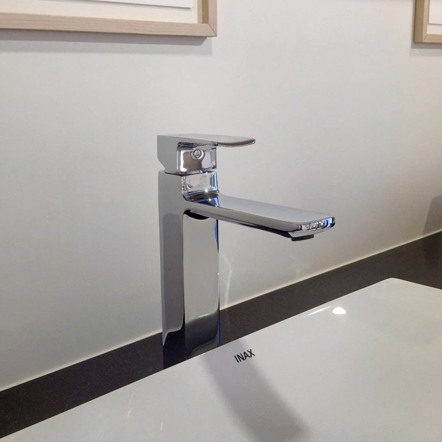 Vòi Lavabo Nóng Lạnh Inax LFV-5012SH Thân Cao